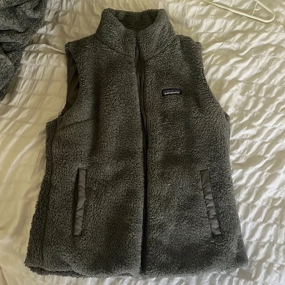 Gray Patagonia Fuzzy Vest - Picture 1 of 3